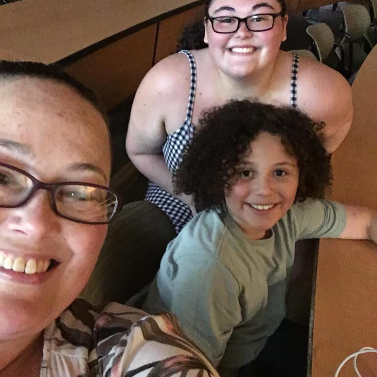 Jenn Campbell with her daughter Izzy and son Nathias smiling together